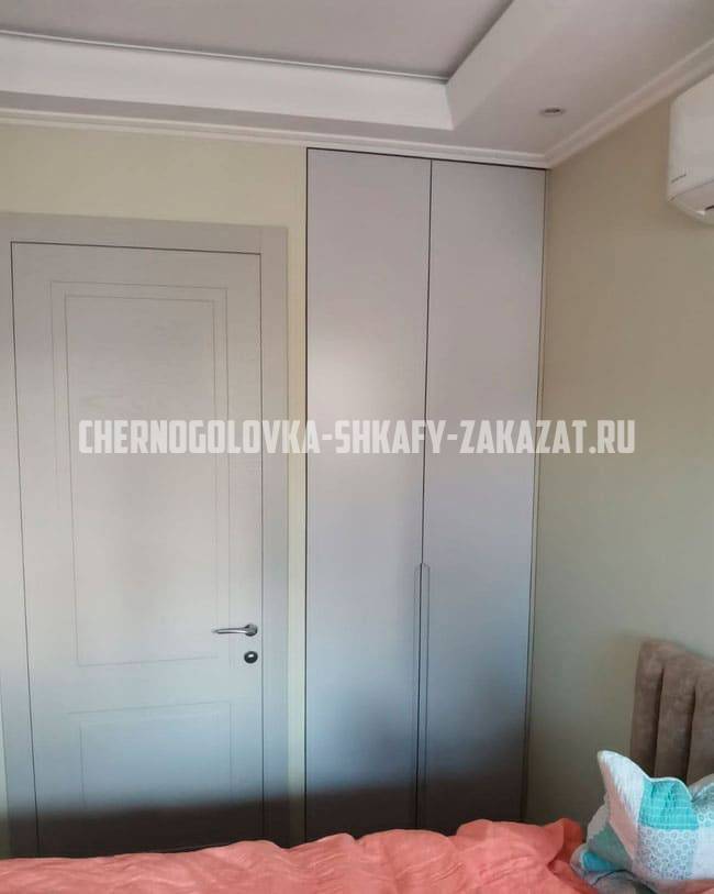 Шкафы в спальню Черноголовка