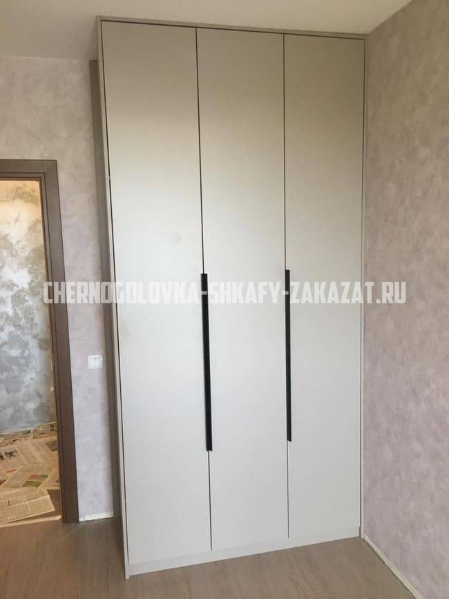 Шкафы в спальню Черноголовка