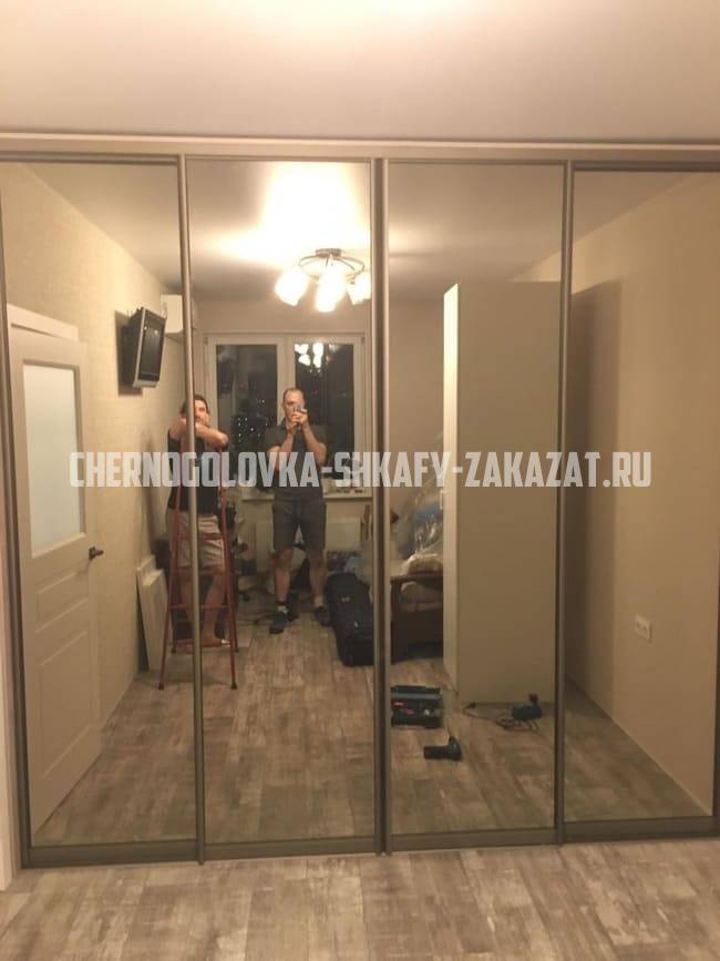 Шкафы в спальню Черноголовка